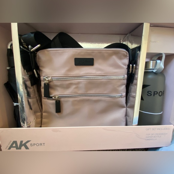 Anne Klein Sport Handbags - NEW IN BOX! ANNE KLEIN SPORT/ CROSS BODY GIFTSET W/ WATER BOTTLE AND UMBRELLA
